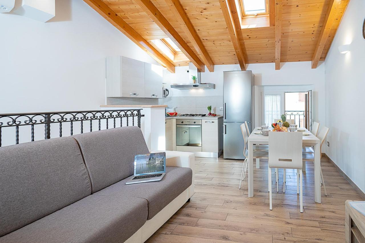 CASA ROSSA - Regarda Travel Villa Bardolino Eksteriør bilde